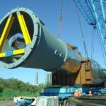 Loads over 100 tonnes need to be transported using high capacity modular trailers.
